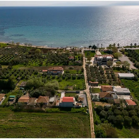 Irinas Villa Nea Triglia