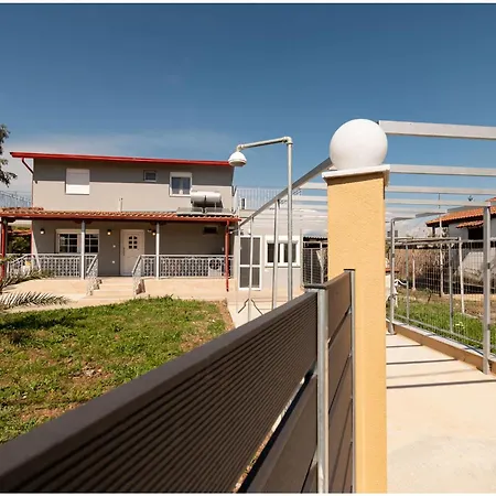 Irinas Villa *